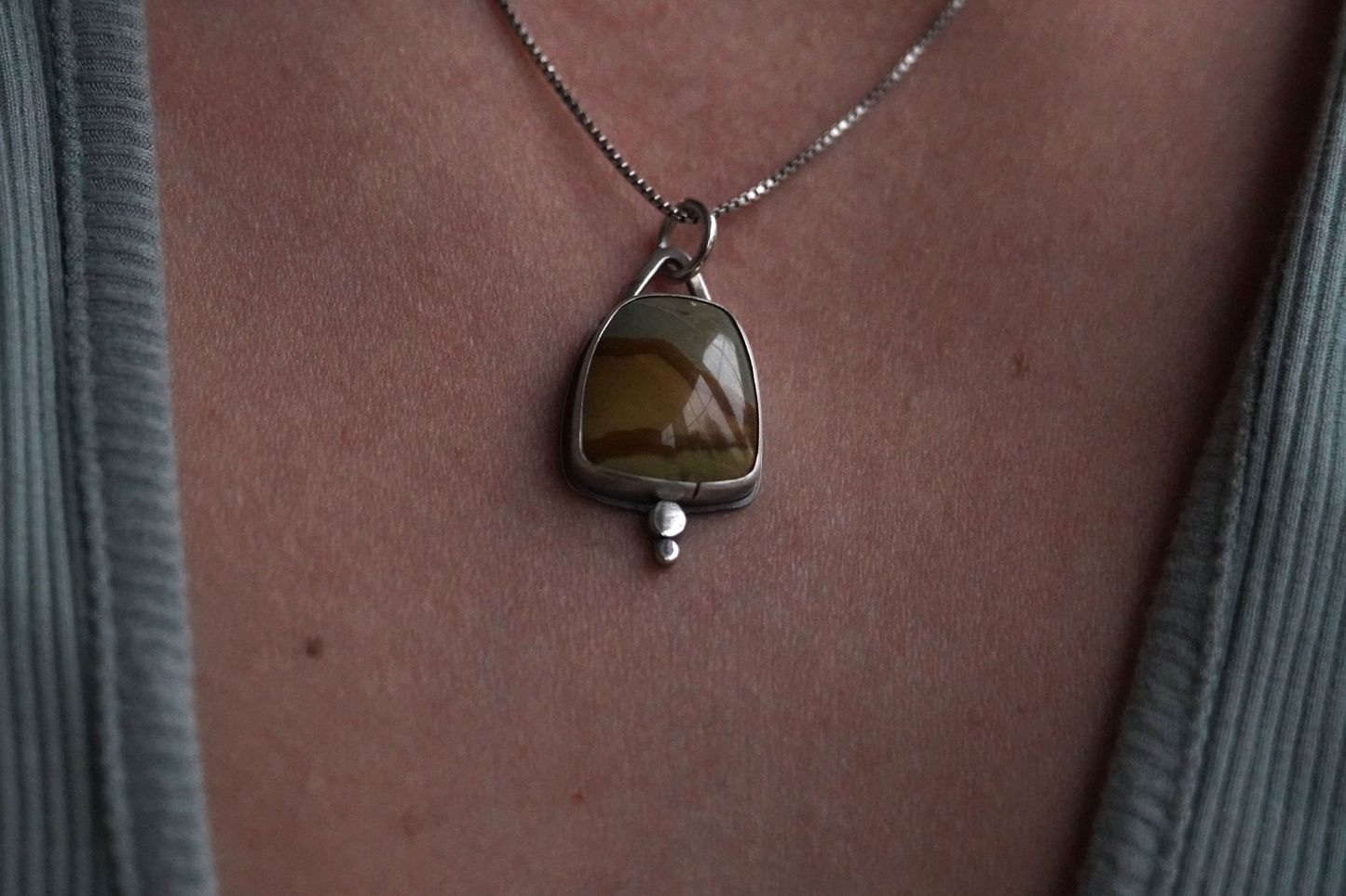 The Sea Swell Reversible Pendant