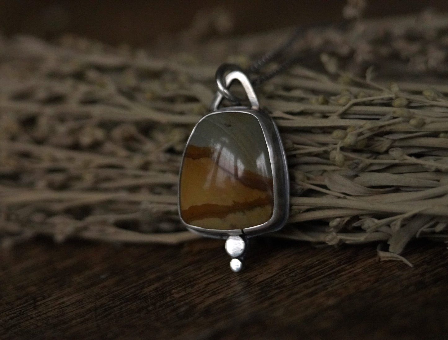 The Sea Swell Reversible Pendant