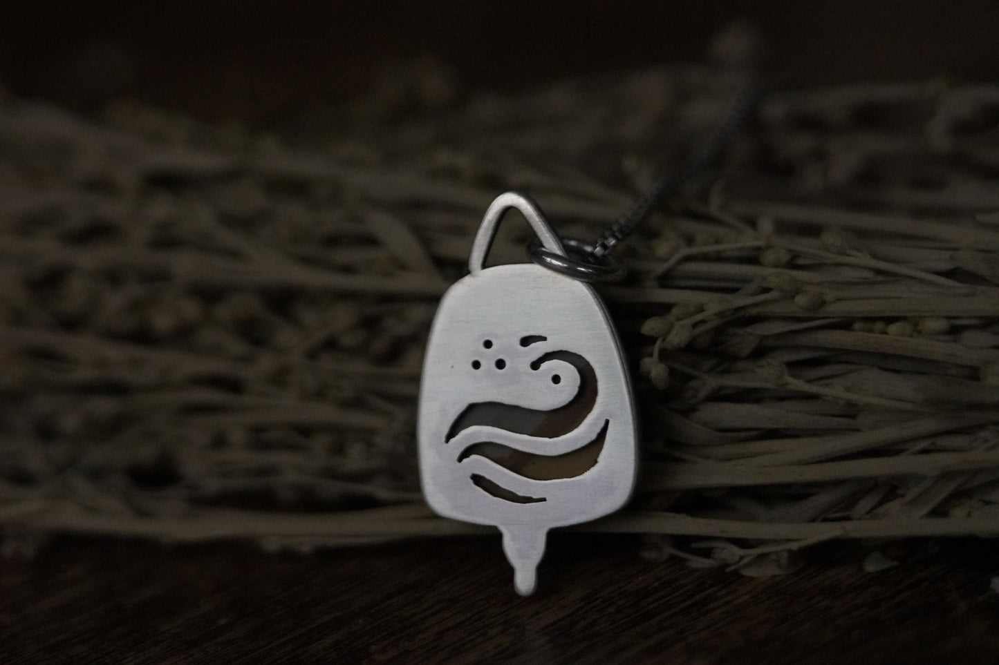 The Sea Swell Reversible Pendant