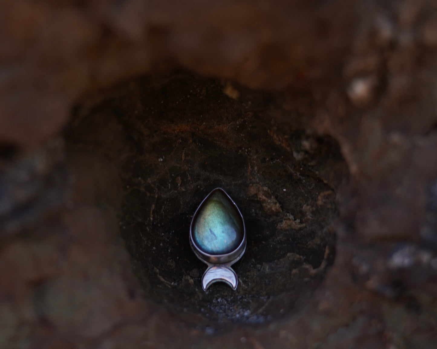 Blue Moon Tide Ring (Finish to your size)
