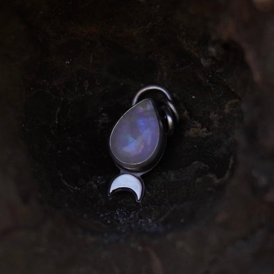 Fog's Crescent Pendant